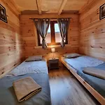 Holiday home Chatki Na Kaszubach